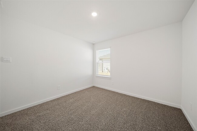 Building Photo - 6019 Jasper Hl Dr