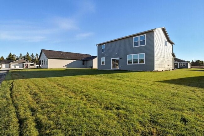 Building Photo - Spacious 4-Bedroom Home with Loft, 3 Baths & 3-Car Garage