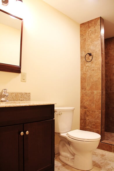 Building Photo - 50 North St