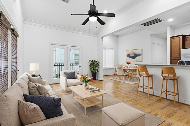 Building Photo - 1303 Sherwood Point Ln