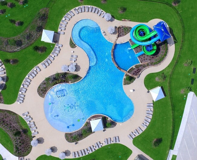 Building Photo - 4082 Serene Dr