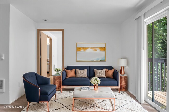 Building Photo - ** MOVE IN SPECIAL ** $500 OFF FIRST MONTH...