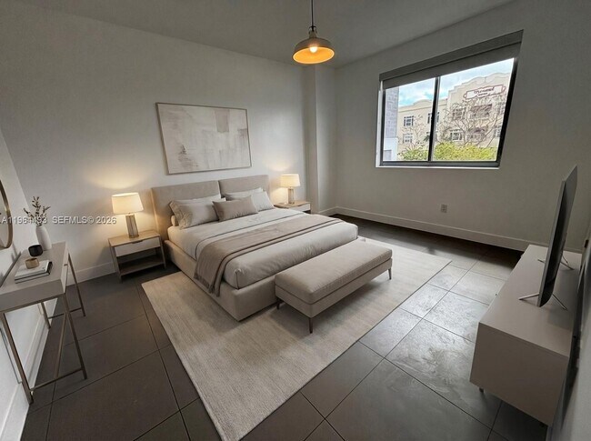 Building Photo - 250 NW 24th St