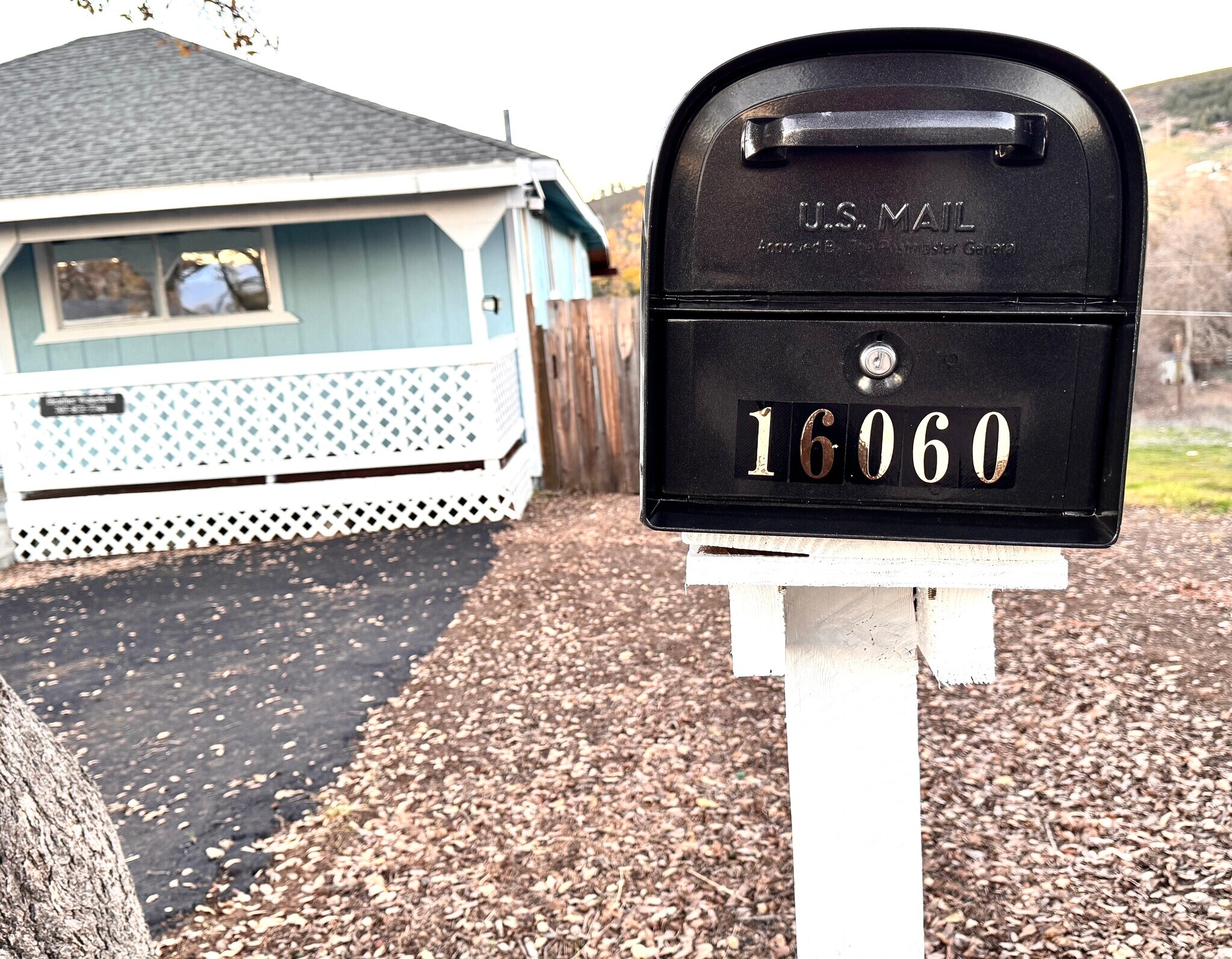 Mail box - 16060 39th Ave