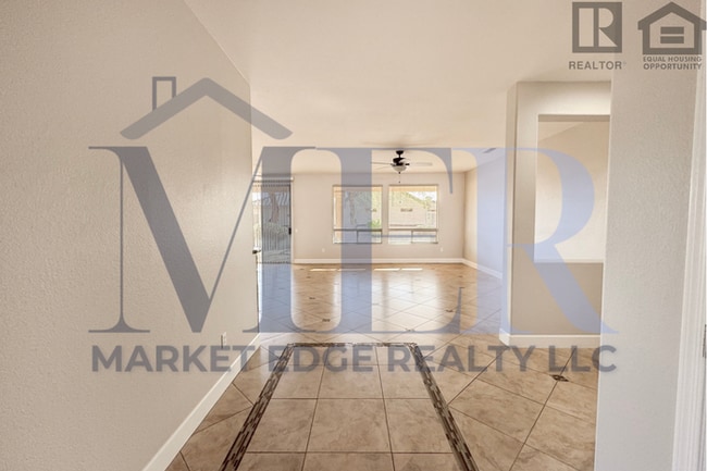 Building Photo - 2Bed/2Bath House in North Surprise! $199 MOVE-IN SPECIAL! Ready for Immediate Move-In!