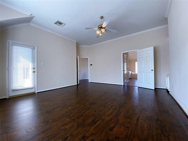 Building Photo - 1420 Missouri St