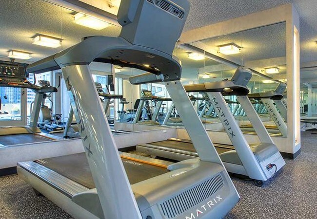 Building Photo - 740 N Rush St