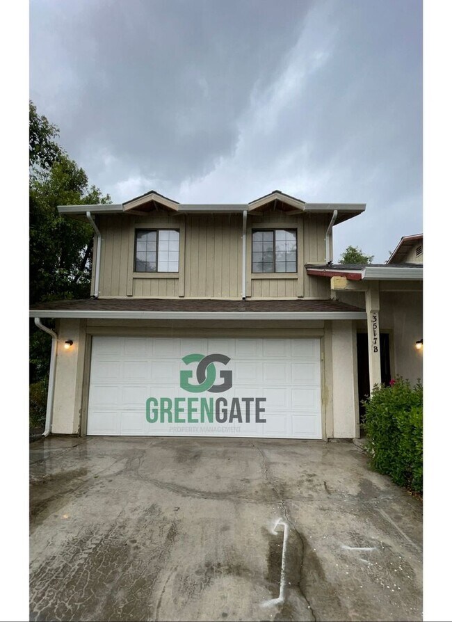 Building Photo - 3517 Woodglen Dr