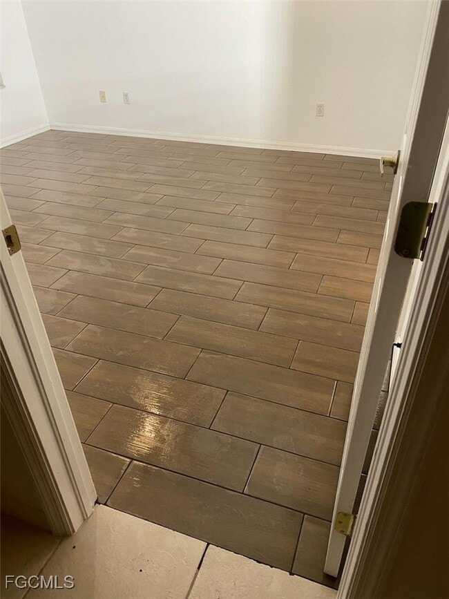 Building Photo - 5218 Chiquita Blvd S