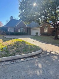 Building Photo - 2104 Hunter Pl Ln