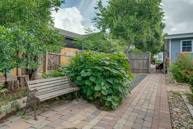 Building Photo - 2609 Wheless Ln