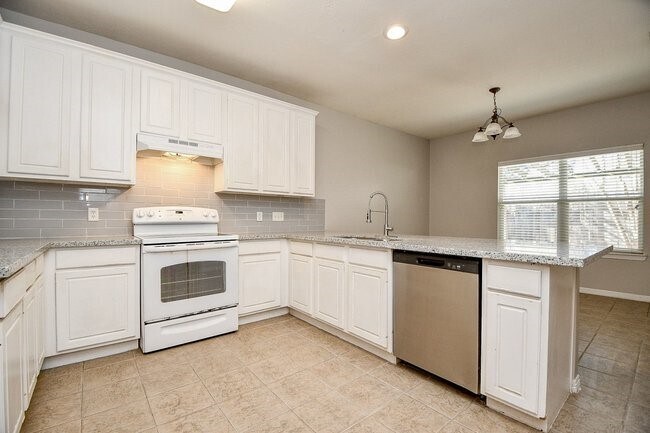 Building Photo - 10006 Sweet Nectar Ln