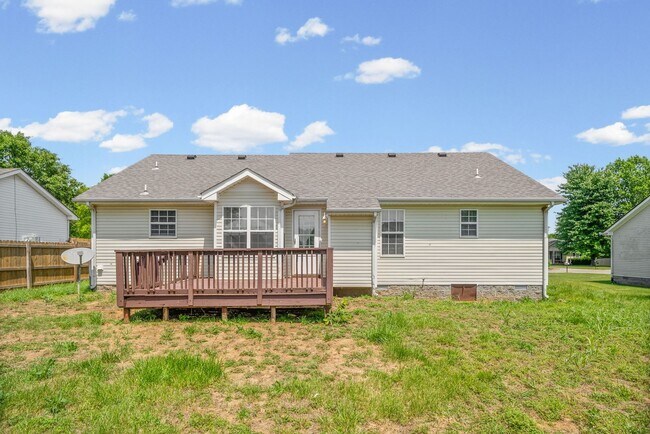 Building Photo - 3865 Roscommon Way