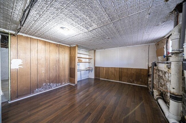 Building Photo - 441 1st Ave