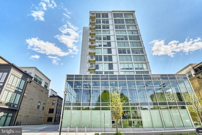 Building Photo - 925 N Fairfax St