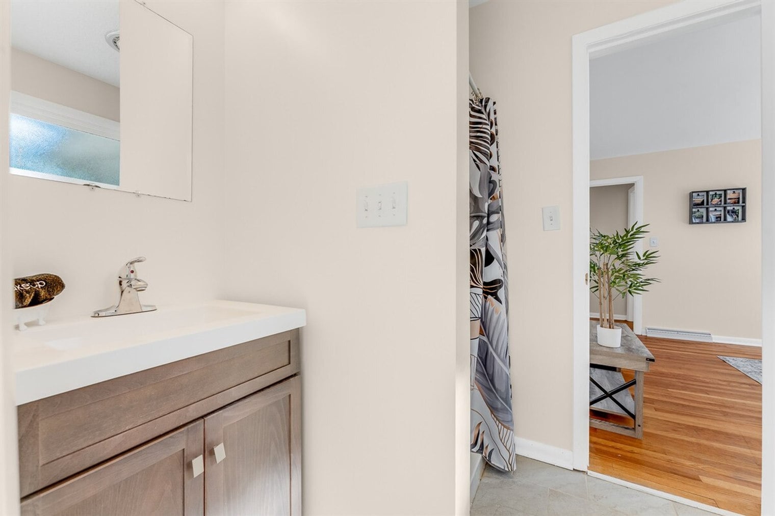 Building Photo - 521 Woodhaven Dr