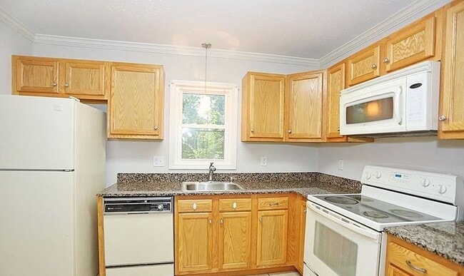 Building Photo - 5330 Athena Dr