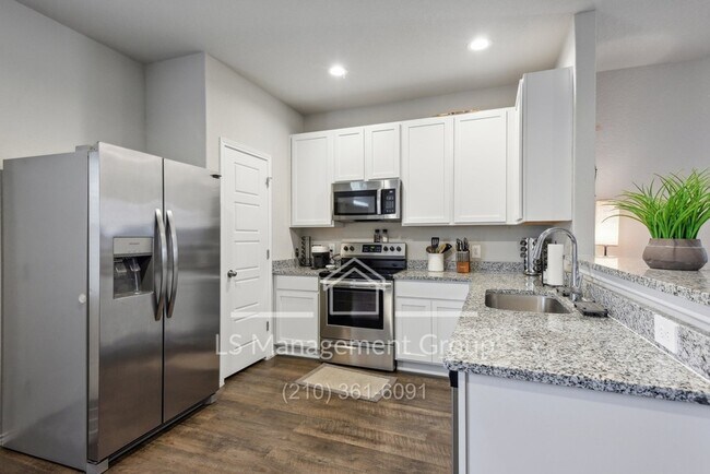Building Photo - 7145 Pisces Wy