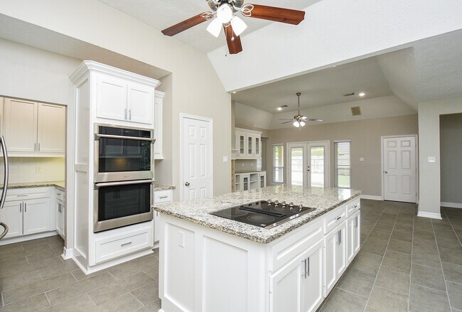 Building Photo - 15831 Conners Ace Dr