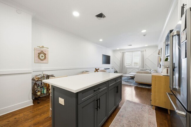 Building Photo - 3316 John F. Kennedy Blvd