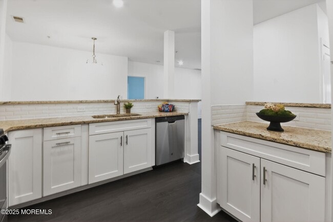 Building Photo - 626 Marion Ln