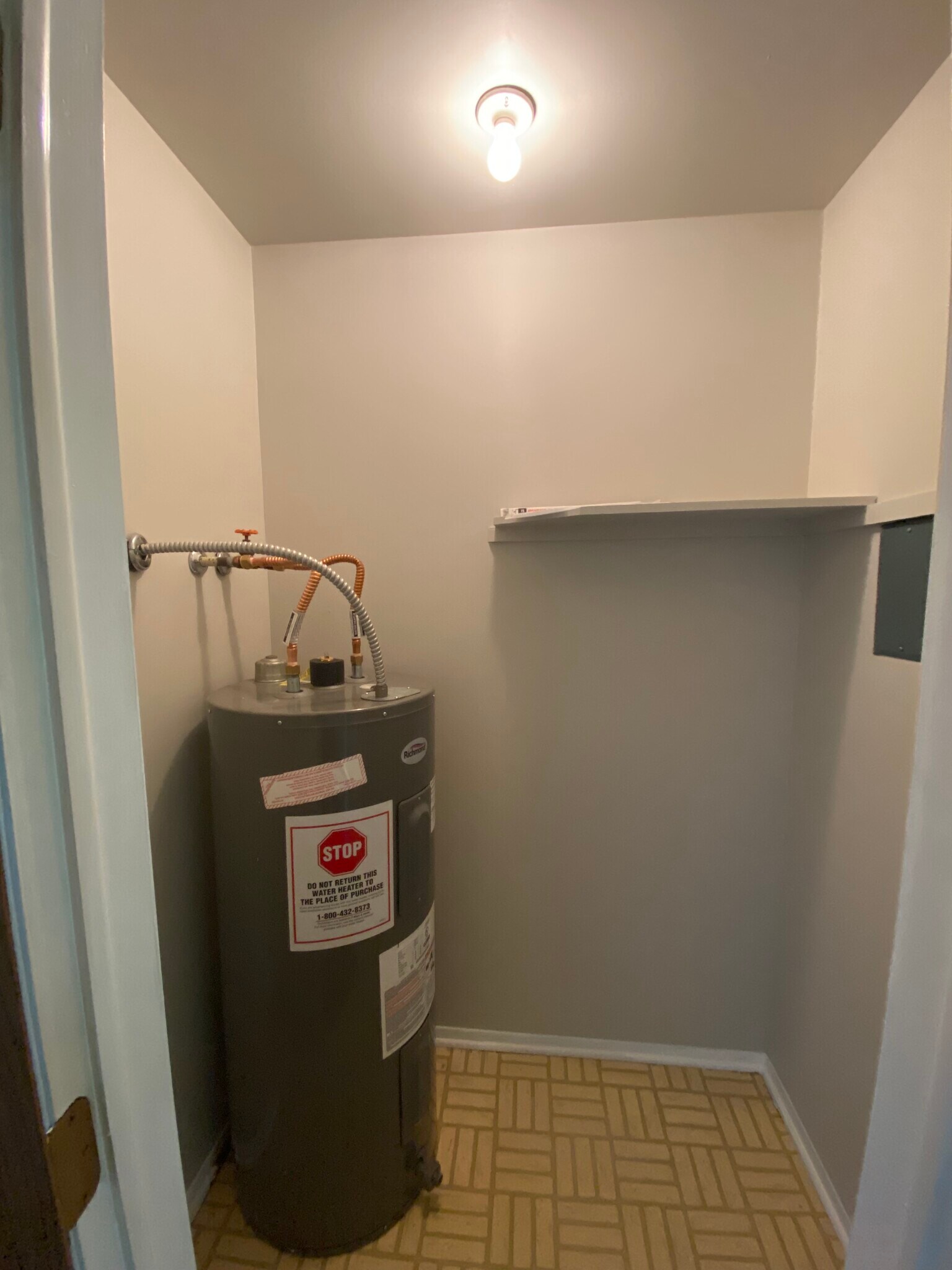 Utility Closet - 1875 Michigan Ave