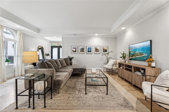 Building Photo - 3168 Ohio St