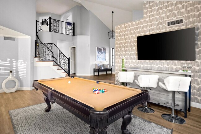 Building Photo - 5604 E Beverly Ln