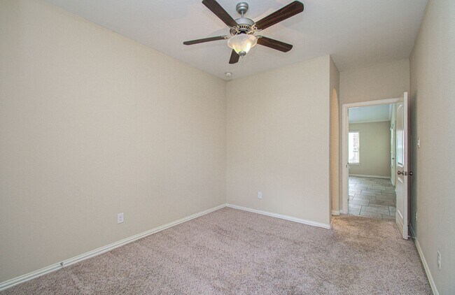 Building Photo - Spacious 4 Bed, 2 Bath Home Zoned to Tomball ISD