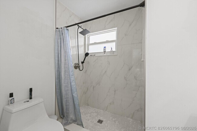 Building Photo - 4734 NW 5th Ct