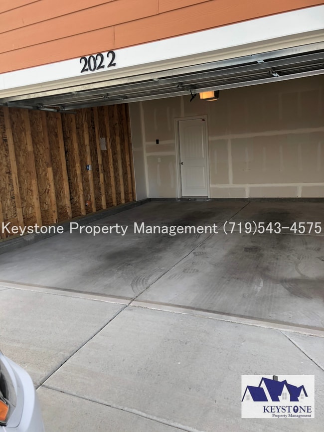 Building Photo - Stay Cool with Central Air! Two-Story Home with 3 Bedrooms/2 Bath/2 Car Garage $1,900/$1,900
