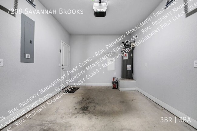 Building Photo - 7208 Savannah Brooks