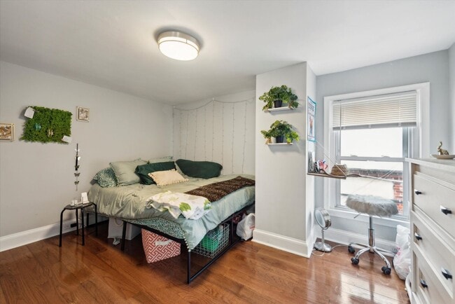 Building Photo - Updated 3-bedroom, 1.5-bath home with a garage in the borough of West Chester!