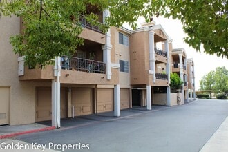 Building Photo - 2BR/2BATH Ground level Condo in La Costa Alta. 1 Car Garage! Community pool! Water/trash Included!