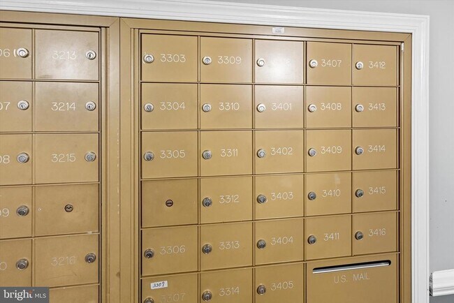 Building Photo - 1591 Spring Gate Dr.