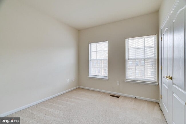 Building Photo - 12587 Birkdale Way