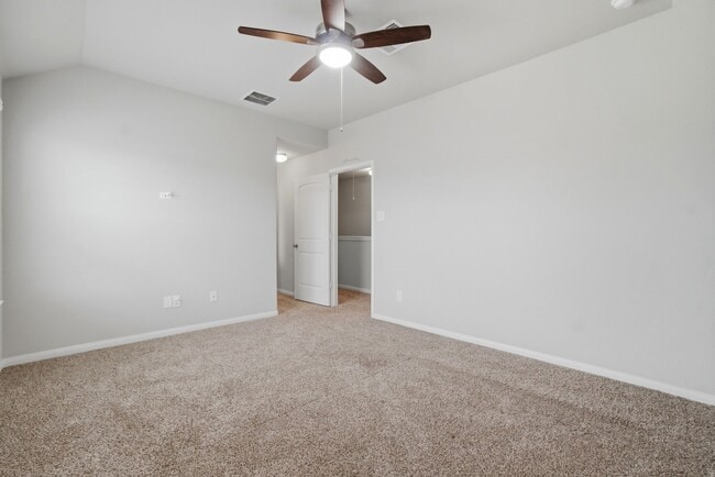 Building Photo - 22210 Great Royal Ln