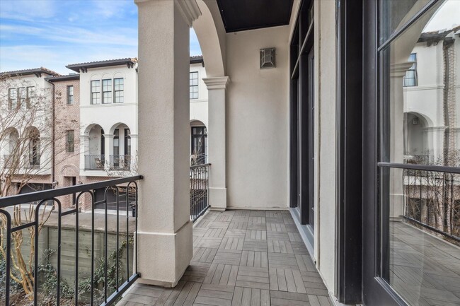 Building Photo - 3917 Gramercy St