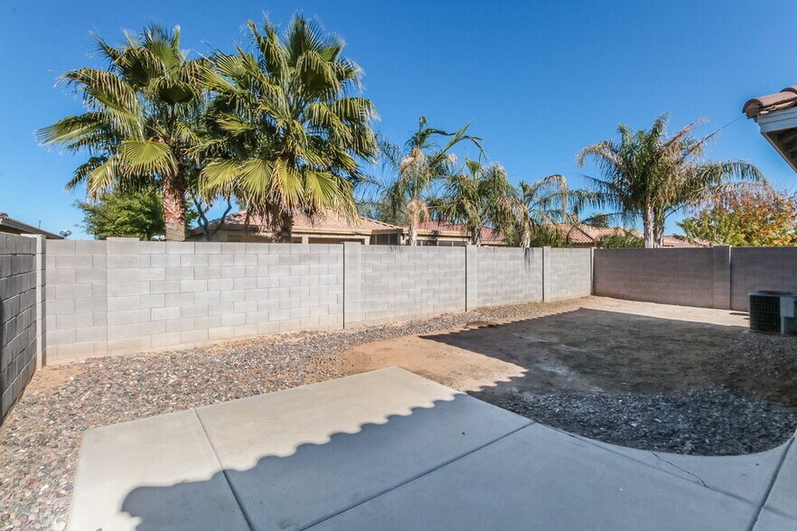 Building Photo - 2924 W Allens Peak Dr