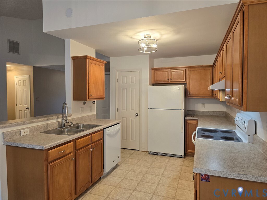Building Photo - 5607 Jessup Station Pl