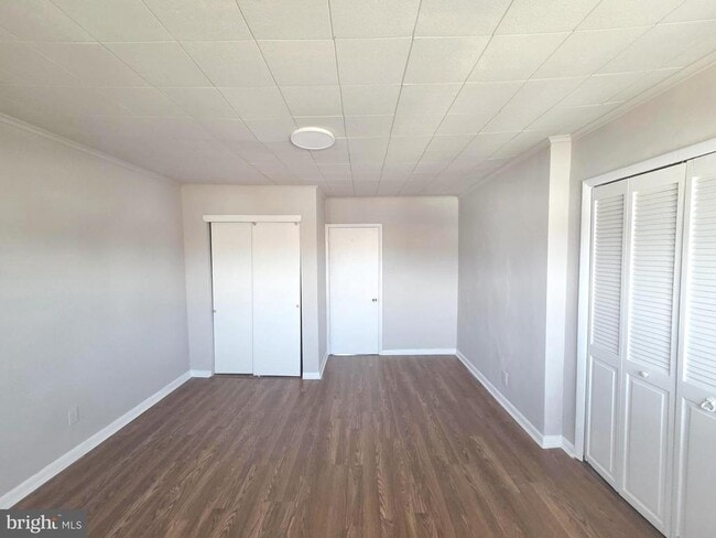 Building Photo - 1461 Lardner St