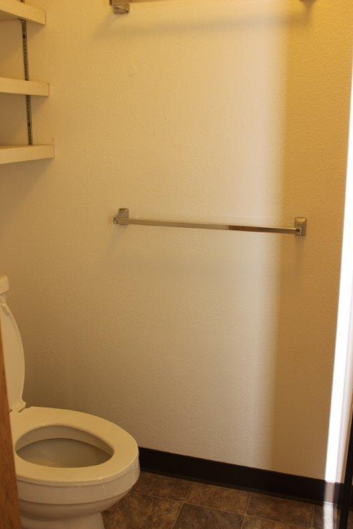 Building Photo - Newtown Meadows - Two bedroom, two bath to...