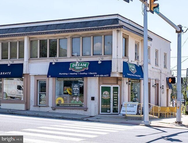 Primary Photo - 1 S Valley Rd