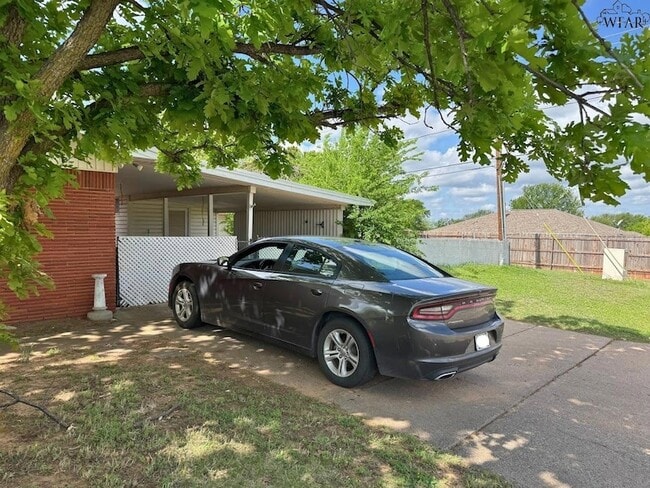 Building Photo - 4800 George St