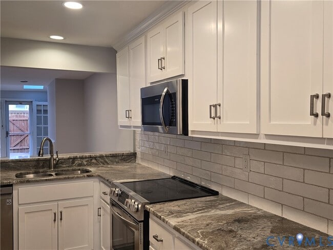 Building Photo - 1308 Maple Ave