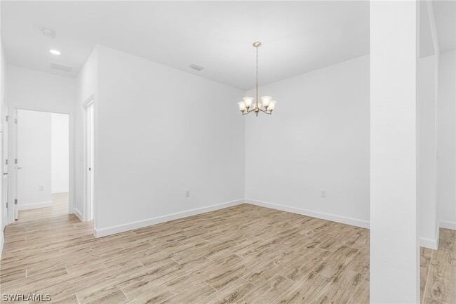 Building Photo - 18312 Ridgeline Dr