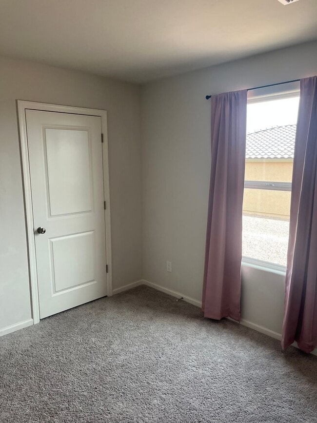 Building Photo - Beautiful 4 Bedroom 3 Bathroom home in the highly desired neighborhood at Canyons at Whetstone in...