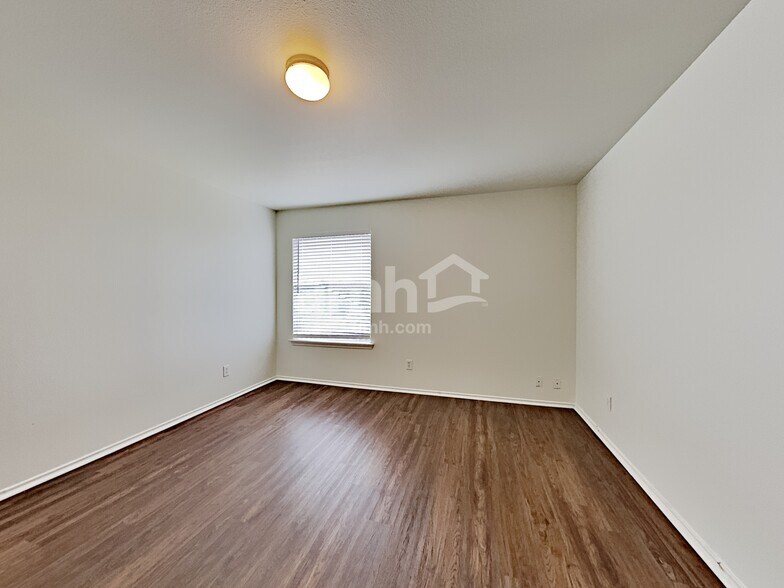 Building Photo - 7322 Blazar Way