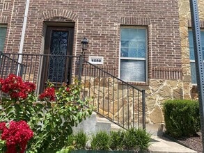 Building Photo - 4232 Charles St