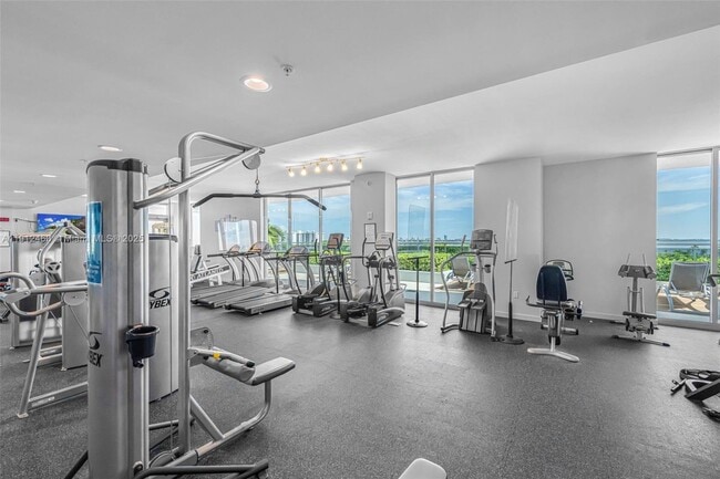 Building Photo - 7901 Hispanola Ave